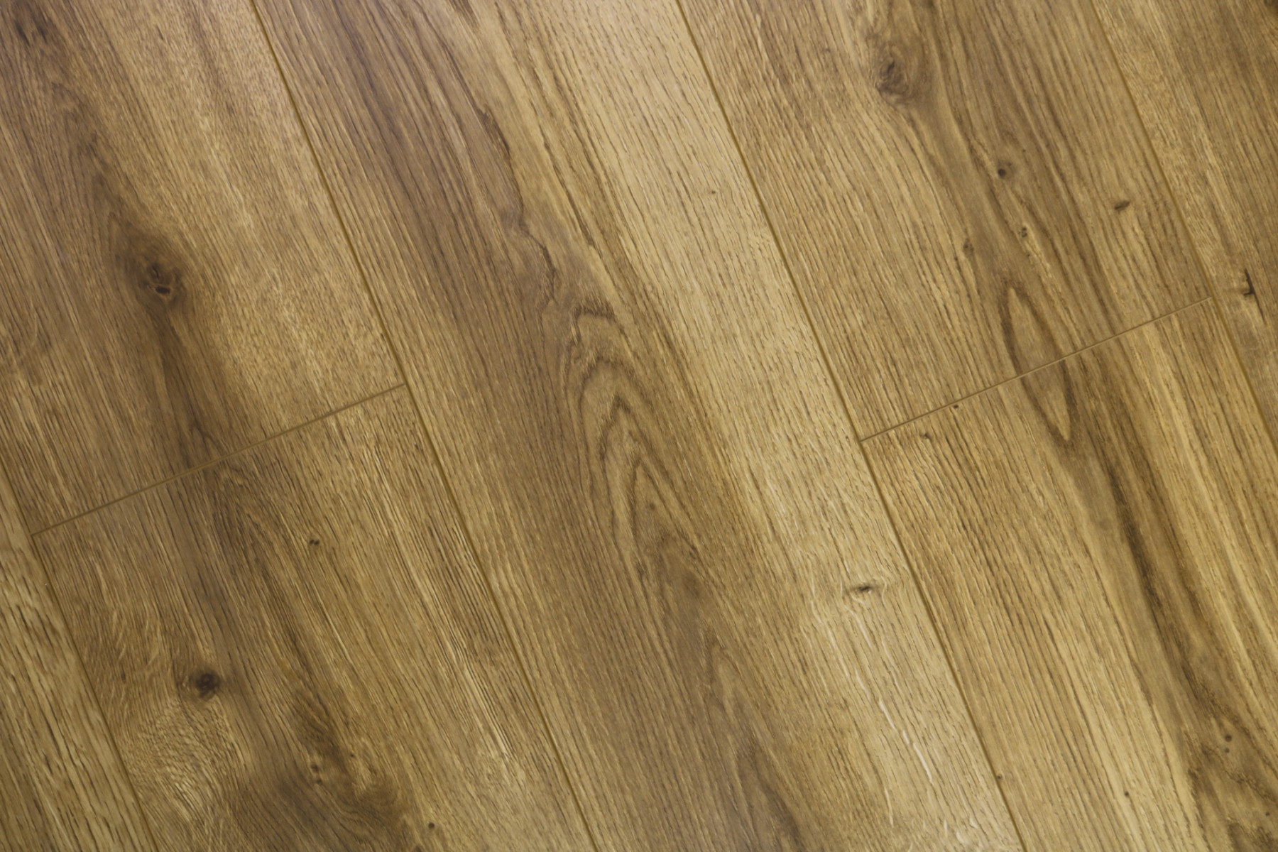 Ламинат Robust Wood  Ламинат Robust Wood