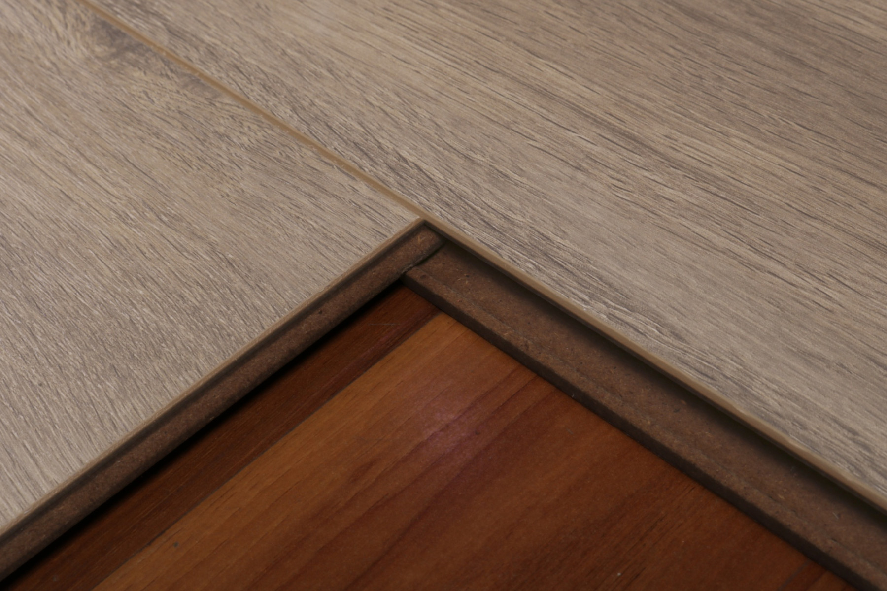 Ламинат Robust Wood  Ламинат Robust Wood